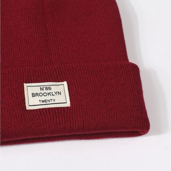 Chic Burgundy Red Brooklyn Twenty Beanie OS New - Picture 3 of 4